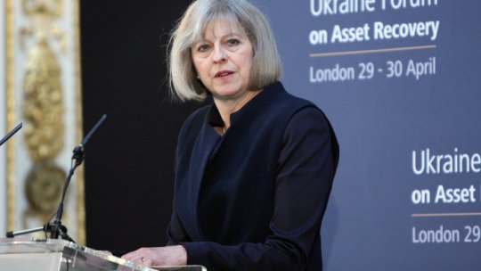 Theresa May, discuţii cu J.C. Junker despre BREXIT