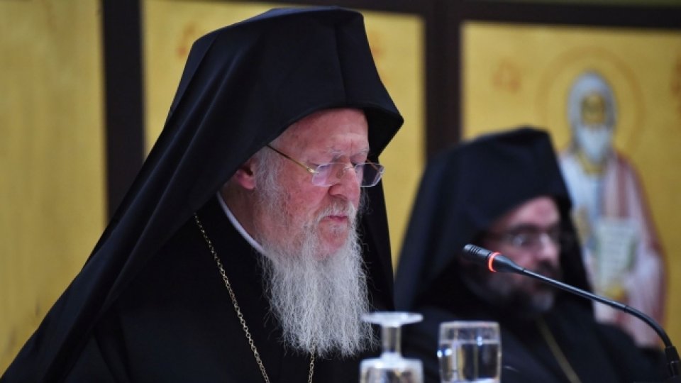 Patriarhul ecumenic Bartolomeu, primit la Bucureşti de Patriarhul Daniel