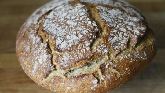 Pâinea se va scumpi, salariile vor creşte în domeniu din lipsă de personal