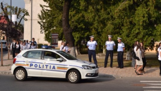 Poliţiştii au reuşit să o găsească pe fetiţa de şapte ani din Petroşani