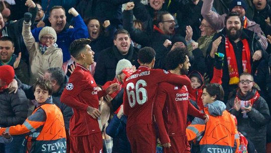 FC Liverpool merge în optimile de finală ale Ligii Campionilor