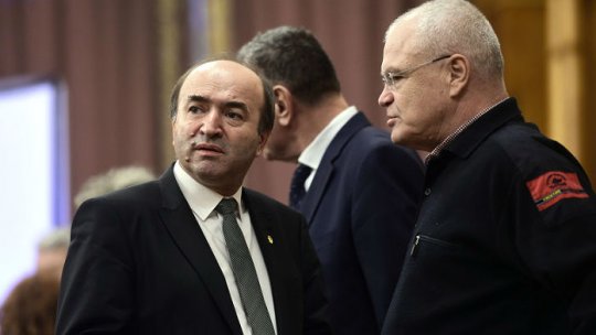 Premierul V. Dăncilă îi cere ministrului justiţiei să revină rapid în ţară