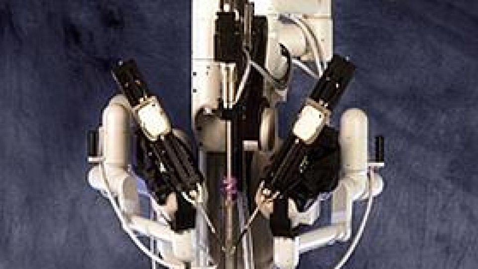 Programul Integrat de Chirurgie Minim Invazivă şi Robotică
