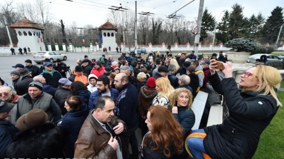 Protest în faţa Palatului Cotroceni din Capitală
