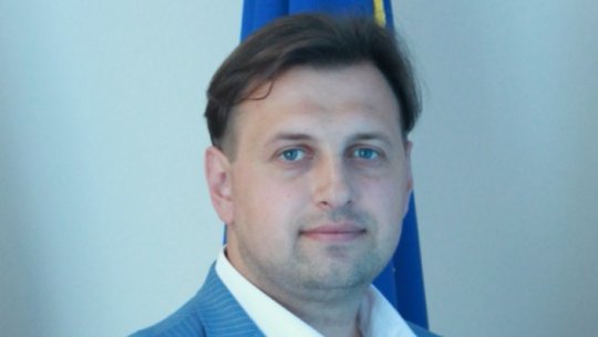 Consulul român de la Bălţi acuzat de partizanat şi de corupere politică