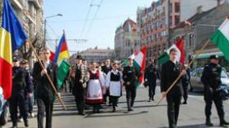Ethnic Hungarians in Romania celebrate National Day  
