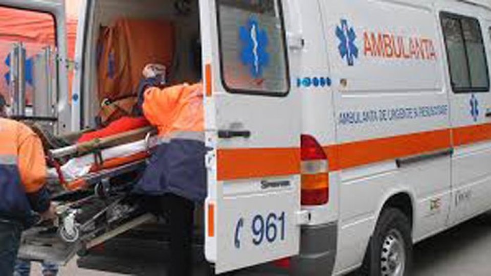 Zeci de persoane din capitală au cerut ajutorul ambulanţei