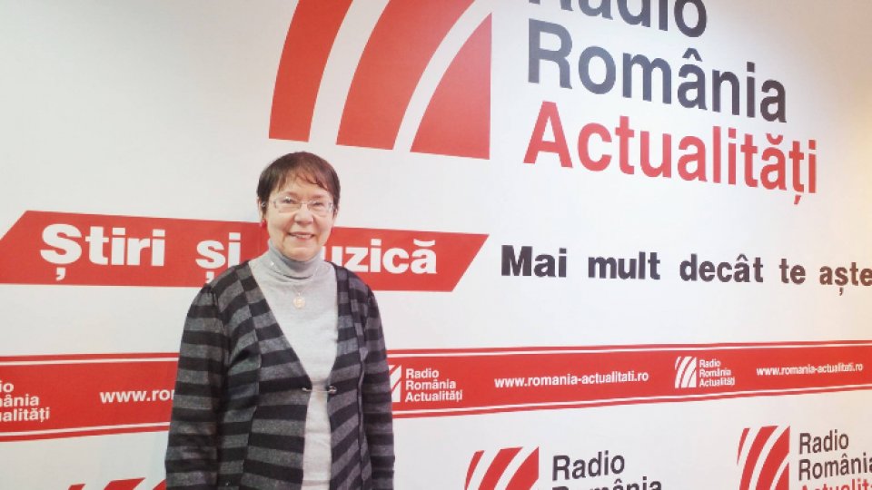 Doamna doctor în astronomie Magda Stavinski la RRA
