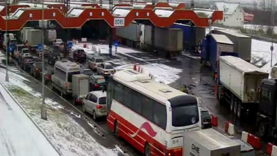 Traficul de mărfuri este blocat la Halmeu şi Siret