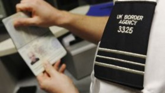 Persoanele cărora urmează să le expire paşaportul, avertizate prin SMS