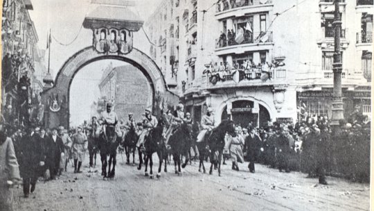 EXCLUSIV: VEDERI DIN MICUL PARIS - BUCURESTI, 1 DECEMBRIE 1918