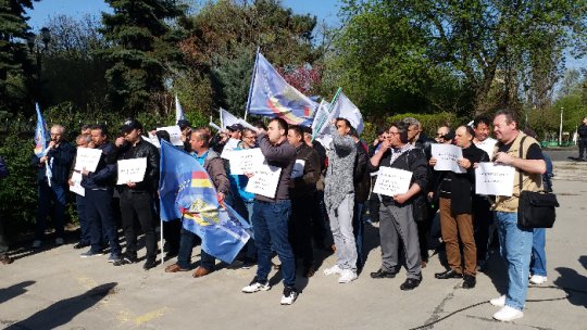 Protest la Ministerul Transporturilor