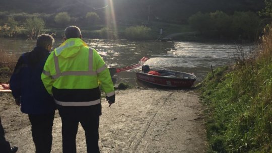 Unda de poluare cu ulei mineral ajunge astăzi în judeţul Arad