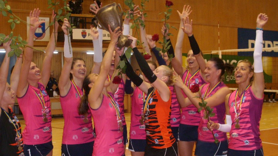  Volei feminin: CSM București a câștigat Cupa și Campionatul în acest sezon