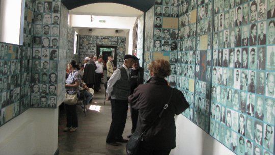 Mii de credincioşi la Memorialul Victimelor Comunismului de la Sighet