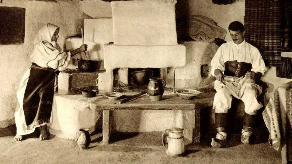 Mai mult feminin, mai puțin feminism sau femeia valahă, sec. al XIX-lea