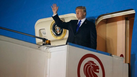 Donald Trump a sosit în Singapore pentru summit-ul cu Kim Jong un