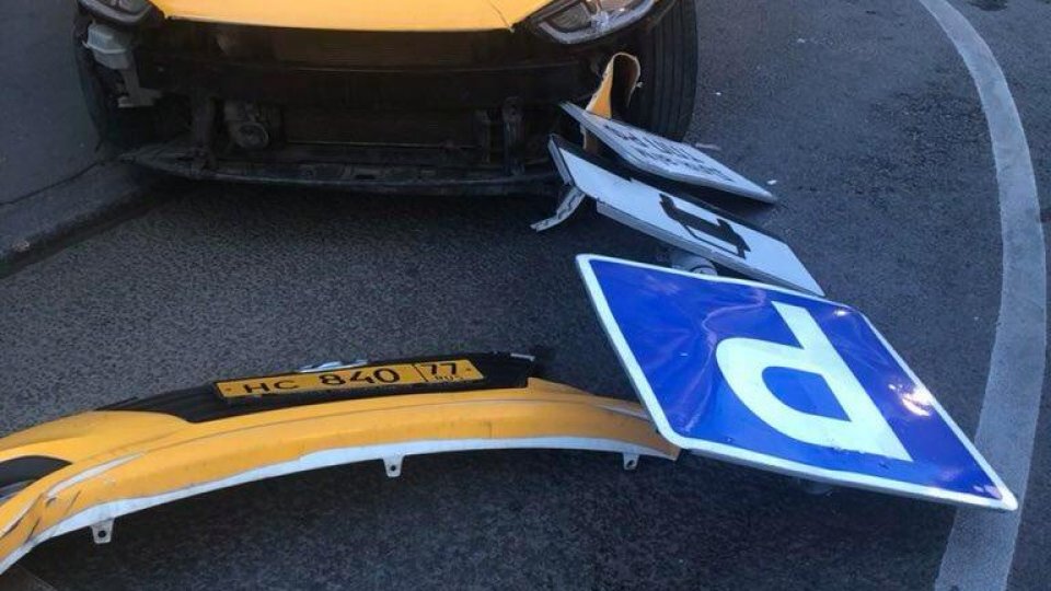 La Moscova, un taximetrist a intrat cu maşina în mulţime. 8 răniţi