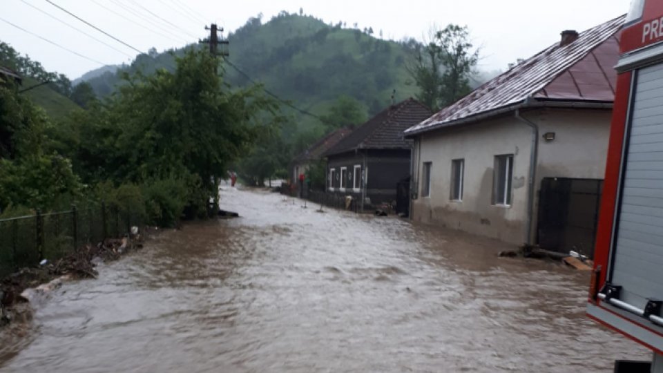 Pagube în ţară, produse în urma fenomenelor meteo nefavorabile