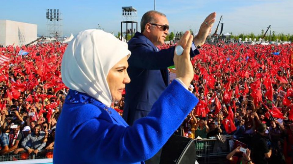 Liderul opoziţiei din Turcia a fost amendat pentru defăimarea preşedintelui