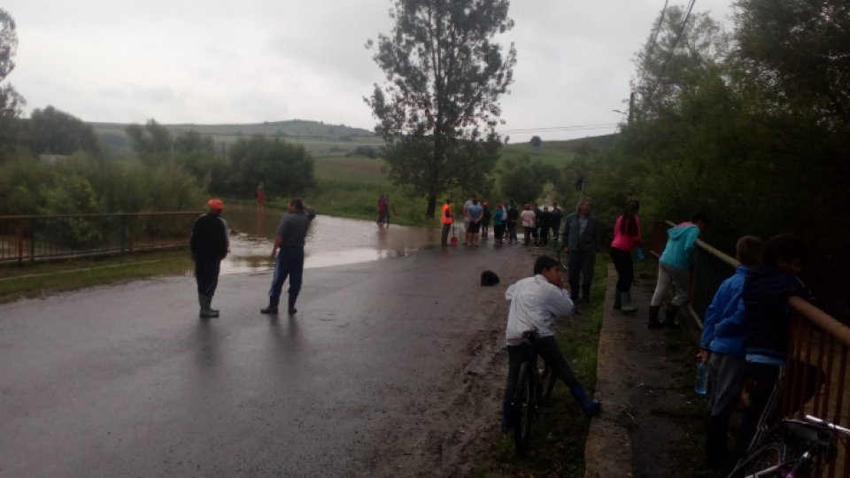 Cinci localități din județul Sibiu, afectate de ploile torențiale