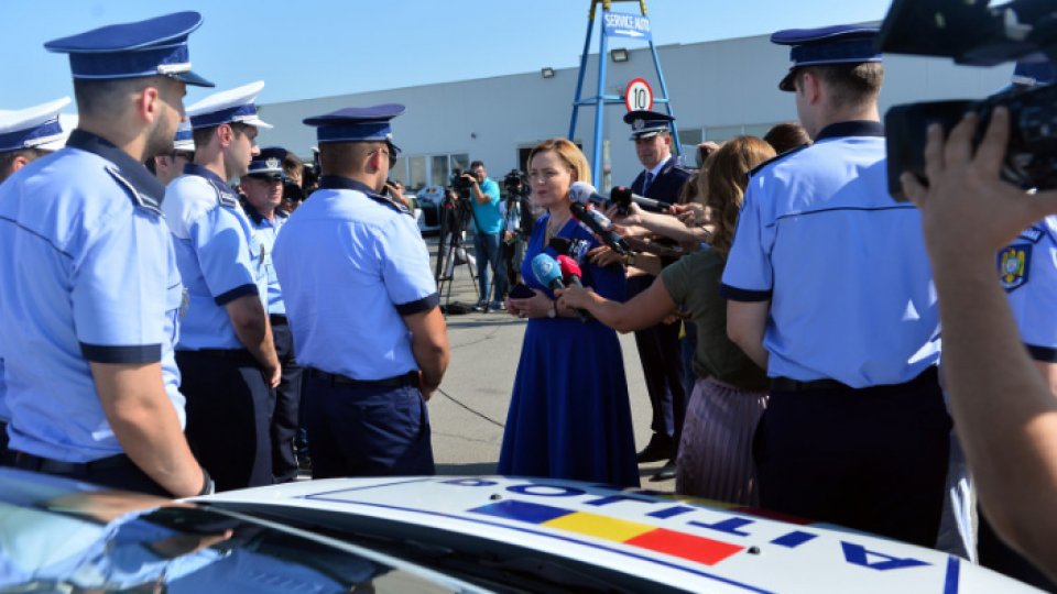 Protest inedit al polițiștilor în fața IJP Mehedinţi