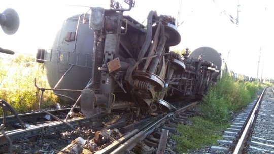 Un tren de marfă a deraiat pe linia dintre Caracal şi Craiova