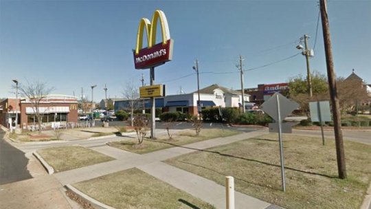 Împuşcături la un fast-food din Alabama