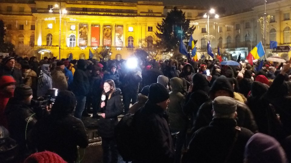Miting în zona Ateneului cu mesajul "Vrem Europa, nu dictatură!”