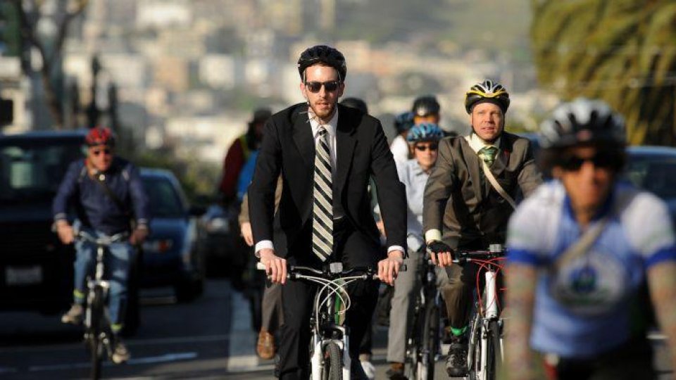 Primul oraş italian unde bicicliştii sunt plătiţi dacă renunţă la mașini