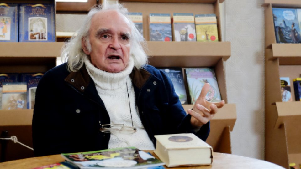 A murit poetul Emil Brumaru