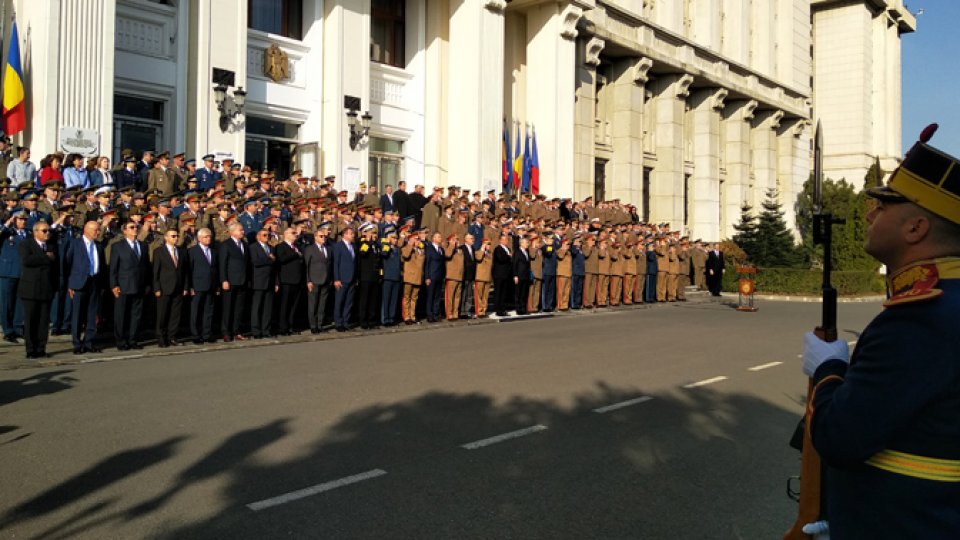 Ceremonie de decorare a drapelului de luptă al SMAp