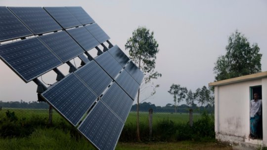 Programul privind instalarea sistemelor de panouri fotovoltaice, reluat