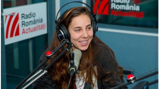 Mihaela Buzărnescu, Între prieteni