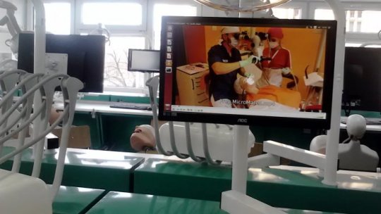 Studiu: De câte ori merg românii la dentist într-un an