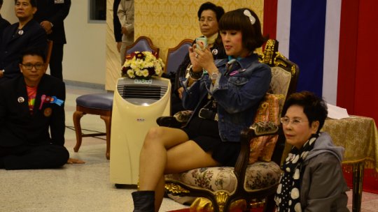 "Prinţesa thailandeză" candidează pentru funcţia de premier
