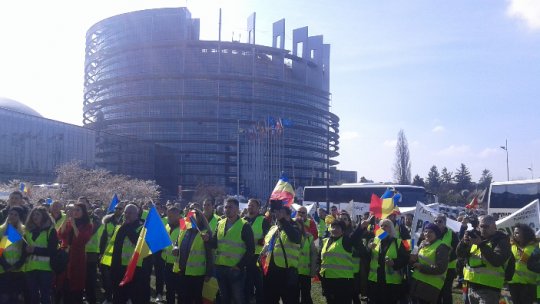 Sindicatele din transporturi participă, la Strasbourg, la un protest