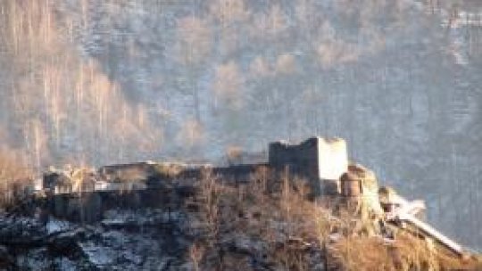 Cetatea Poenari a fost închisă din cauza urşilor