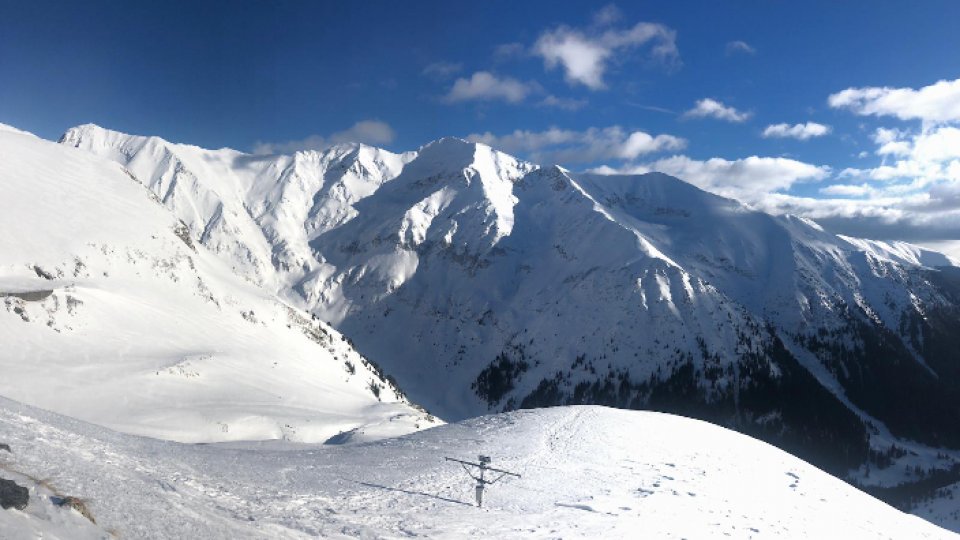 În masivul Făgăraş este risc mare de avalanşe