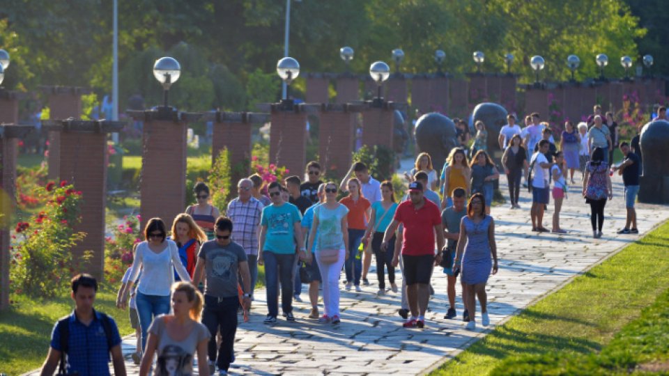 INS: Populaţia României după domiciliu, în scădere faţă de anul 2018