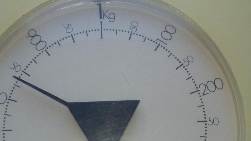 Noi definiţii în vigoare ale unor unităţi de măsură:1Kg,1Amper,1Kelvin,1Mol