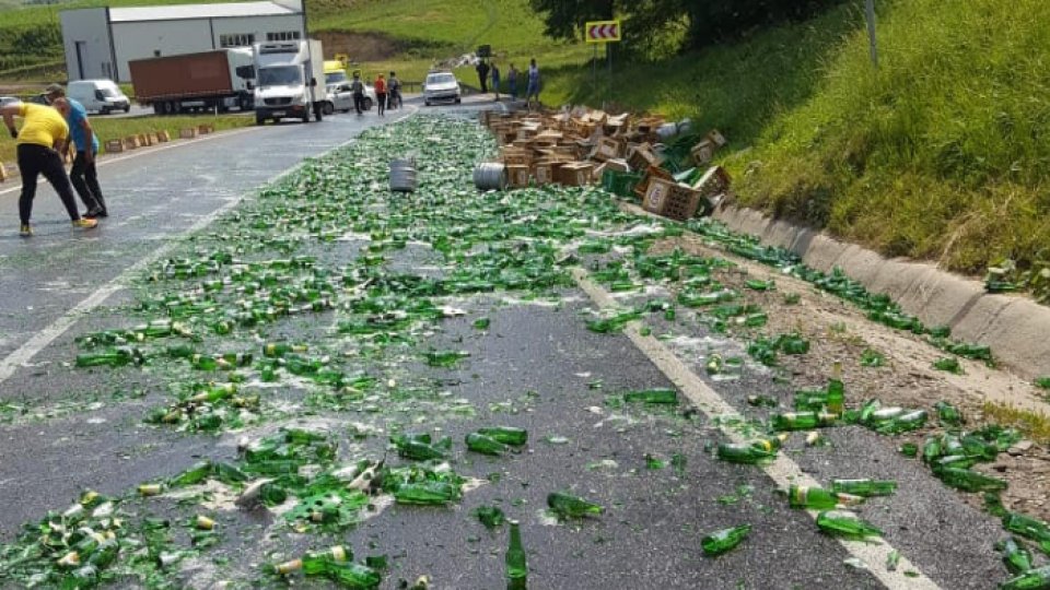 Berea blochează traficul rutier pe DN14