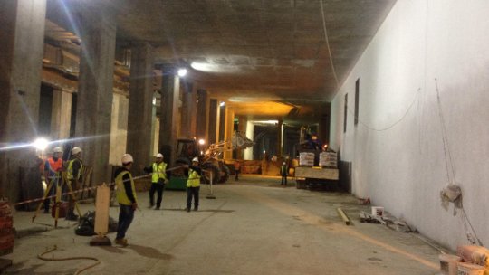 O cantitate mare de praf a fost degajată în staţia de metrou Eroilor