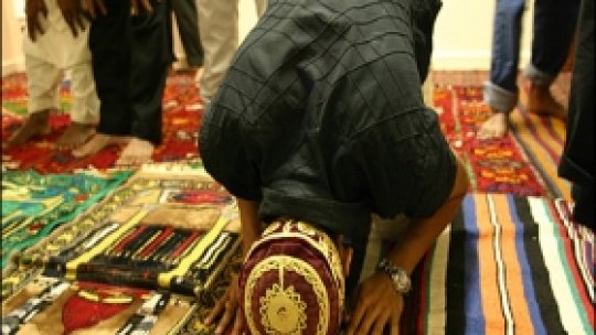 Musulmanii sărbătoresc "Ramazan Bayram-ul"