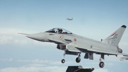 Aeronave Eurofighter şi Mig21 vor survola mâine Bucureştiul