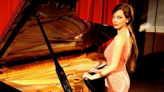 Pianista Axia Marinescu - “noul geniu al Carpaților.”