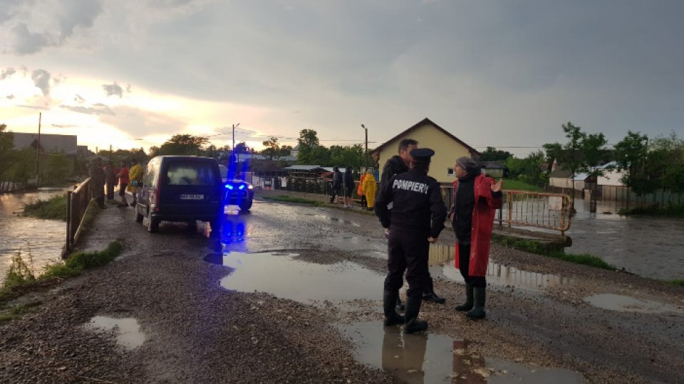 Cod galben de inundaţii pe râuri din Vrancea, Galaţi, Constanţa și Tulcea