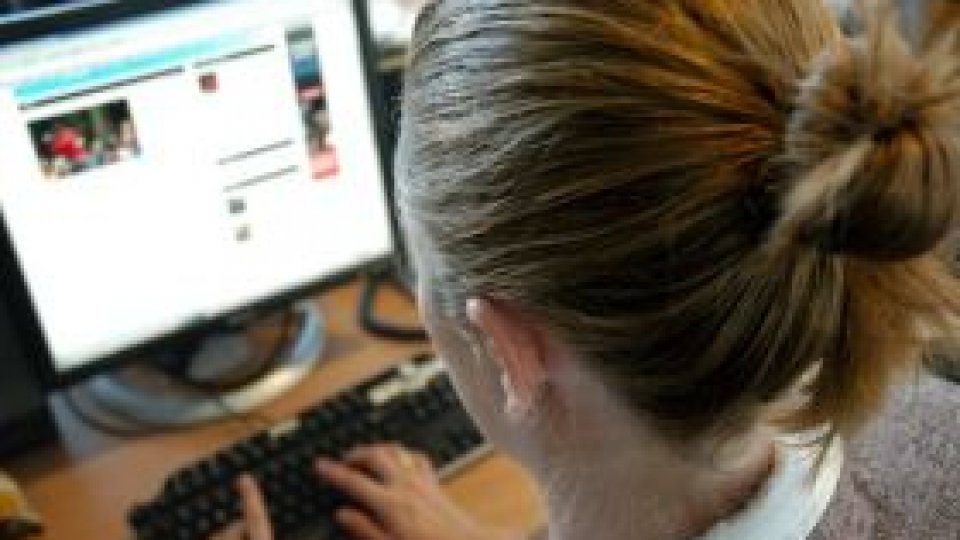 Poliția, sfaturi pentru siguranţa online a copiilor