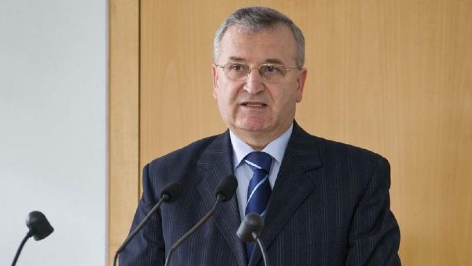 Apel matinal - fostul negociator șef al României cu UE, Vasile Pușcaș
