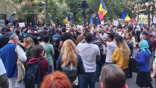 București: Protest față de măsurile luate de autorităţi #coronavirus